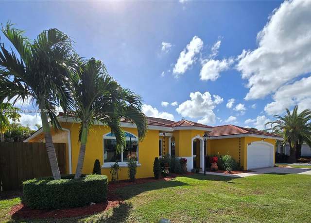 Property at 15216 SW 169th Ln, Miami, FL 33187, 4 beds, 3 baths