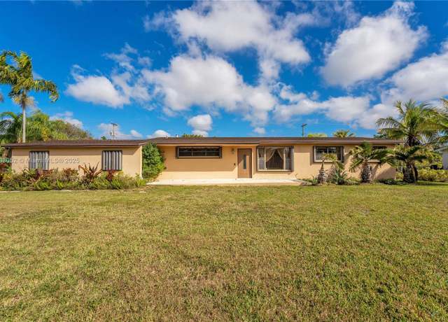 Property at 11325 SW 109th Ave, Miami, FL 33176, 4 beds, 2 baths