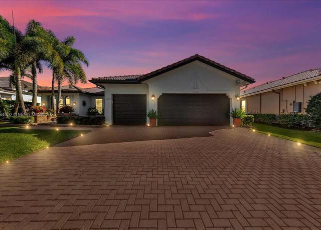 Property at 12580 NW 76th St, Parkland, FL 33076, 4 beds, 3 baths