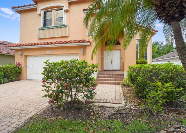 Property at 18405 NW 9th Ct, Pembroke Pines, FL 33029, 4 beds, 3 baths