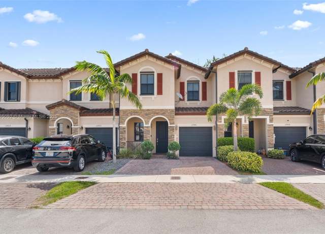 Property at 11941 SW 150th Pl, Miami, FL 33196, 3 beds, 2.5 baths