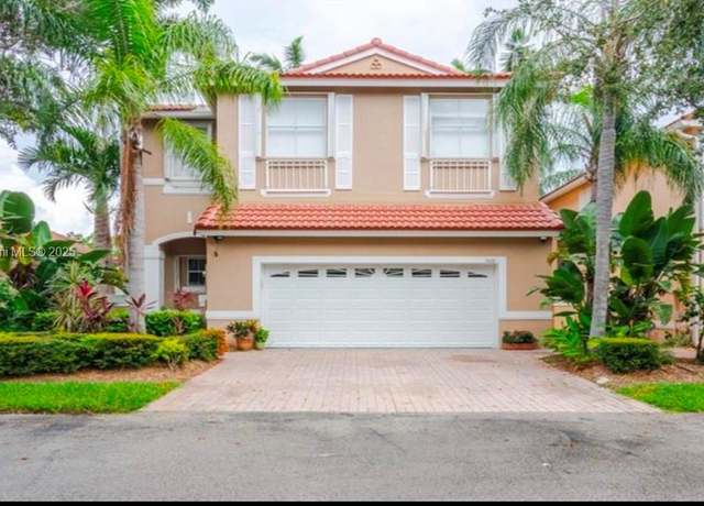 Property at 1410 Sweetbay Way, Hollywood, FL 33019, 4 beds, 2.5 baths