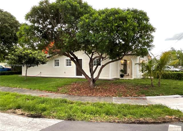 Property at 3551 SW 121st Ave, Miami, FL 33175, 4 beds, 3 baths