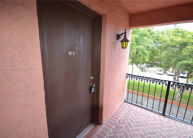 Property at 680 Tennis Club Dr #312, Fort Lauderdale, FL 33311, 3 beds, 2.5 baths