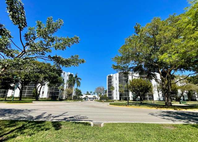 Property at 3475 N Country Club Dr #401, Aventura, FL 33180, 2 beds, 2 baths