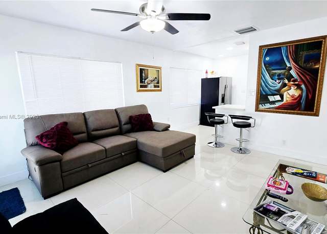Property at 139 NW 14th Way, Dania Beach, FL 33004, 3 beds, 2 baths