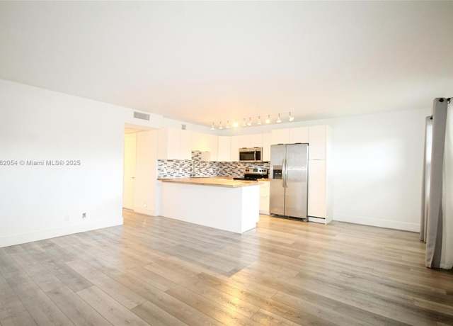 Property at 301 SW 135th Ave Unit 113C, Pembroke Pines, FL 33027, 2 beds, 1.5 baths