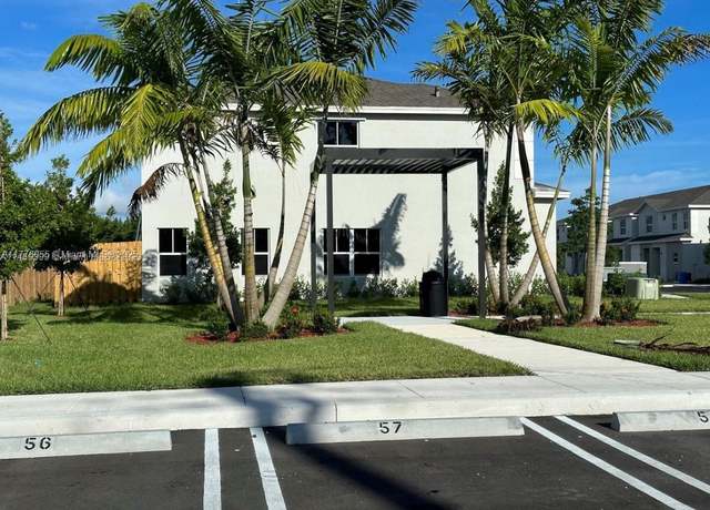 Property at 305 NE 1st Dr #305, Florida City, FL 33034, 3 beds, 2.5 baths