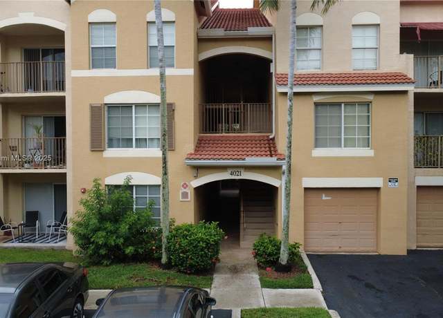 Property at 4021 San Marino Blvd #102, West Palm Beach, FL 33409, 3 beds, 2 baths
