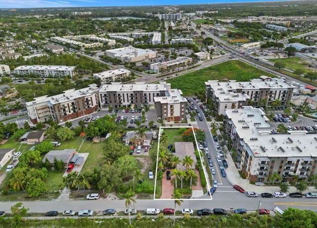 Property at 14270 Henderson St, Homestead, FL 33032