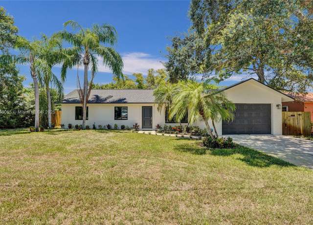 Property at 2749 Park Dr, Lake Worth, FL 33462, 3 beds, 2 baths