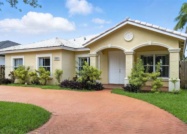 Property at 8899 NW 169th Ter, Hialeah, FL 33018, 4 beds, 2 baths