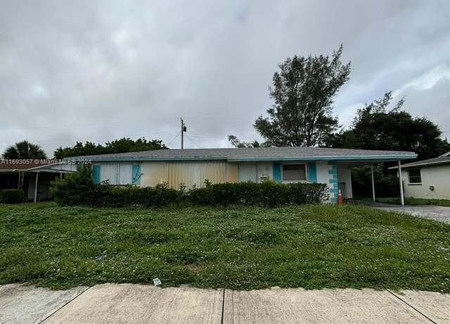 Property at 3083 E Avenue H E, Riviera Beach, FL 33404, 3 beds, 2 baths
