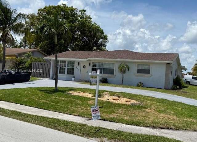 Property at 671 SW 14th St, Deerfield Beach, FL 33441, 4 beds, 2.5 baths