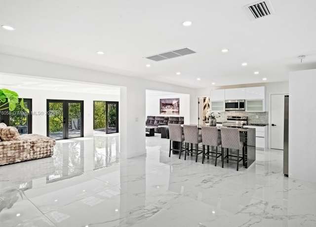 Property at 2340 NE 194th St, Miami, FL 33180, 4 beds, 3 baths
