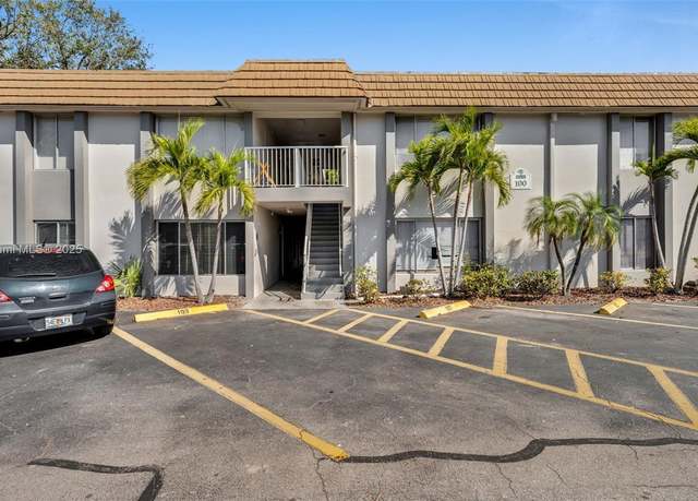 Property at 1830 Maravilla Ave #103, Fort Myers, FL 33901, 1 bed, 1 bath