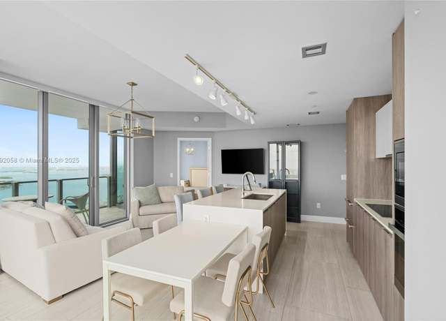 Property at 2900 NE 7th Ave #3901, Miami, FL 33137, 2 beds, 2.5 baths