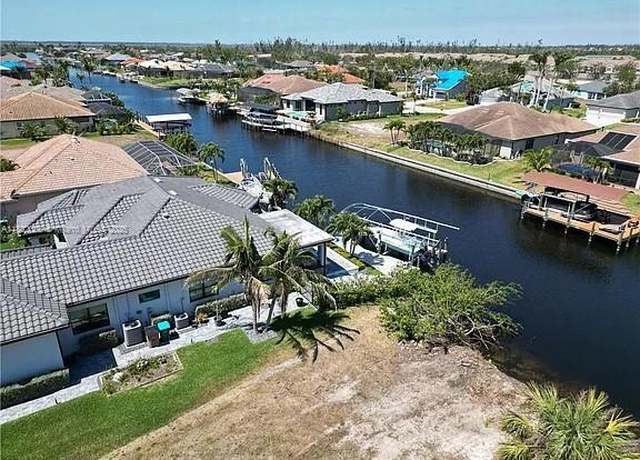 Property at 2527 SW 25th Ter, Cape Coral, FL 33914