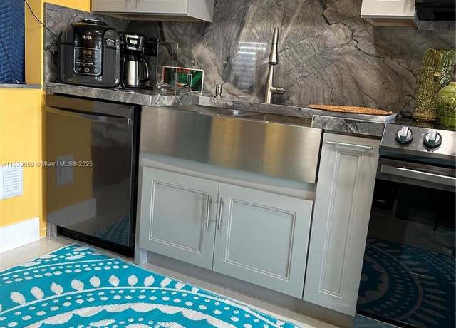 Property at 15481 SW 81st Cir Ln #712, Miami, FL 33193, 4 beds, 2.5 baths
