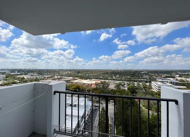 Property at 2780 NE 183rd St #1701, Aventura, FL 33160, 2 beds, 2 baths