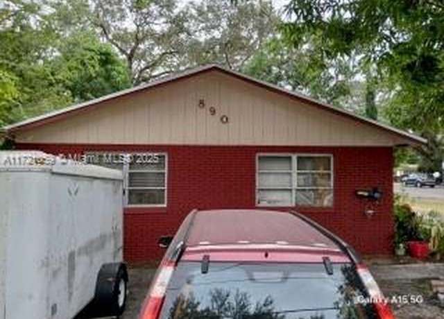 Property at 890 SW 28th St, Fort Lauderdale, FL 33315, 6 beds, 3 baths