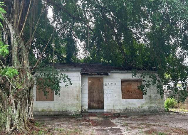 Property at 920 NW 122nd St, North Miami, FL 33168, 2 beds, 1 bath
