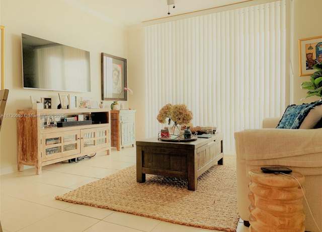 Property at 2665 SW 37 Ave #613, Miami, FL 33133, 1 bed, 1 bath
