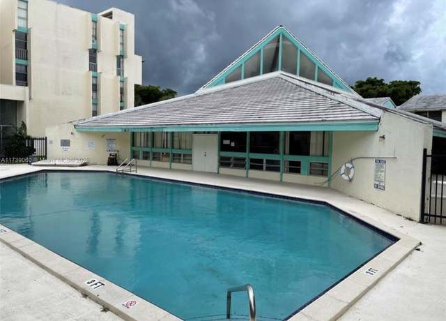 Property at 2029 NW 46th Ave Unit E505, Lauderhill, FL 33313, 1 bed, 1.5 baths