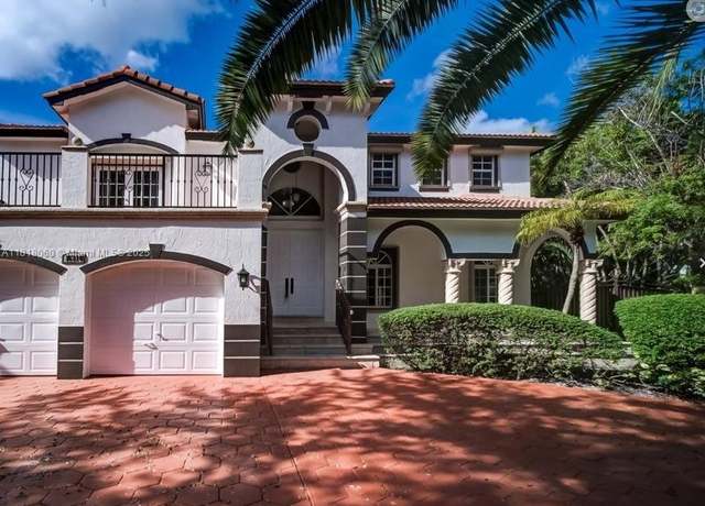 Property at 16310 NW 84th Ct, Miami Lakes, FL 33016, 4 beds, 3 baths