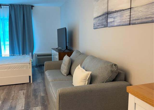 Property at 400 Kings Point Dr #105, Sunny Isles Beach, FL 33160, 1 bath