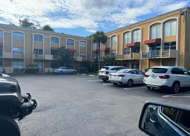 Property at 18101 NW 68th Ave Unit D207, Hialeah, FL 33015, 3 beds, 2.5 baths