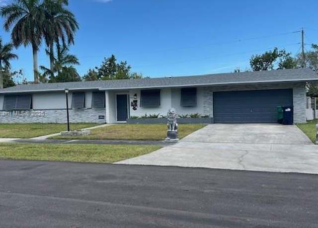 Property at 9380 SW 179th Ter, Palmetto Bay, FL 33157, 4 beds, 2 baths