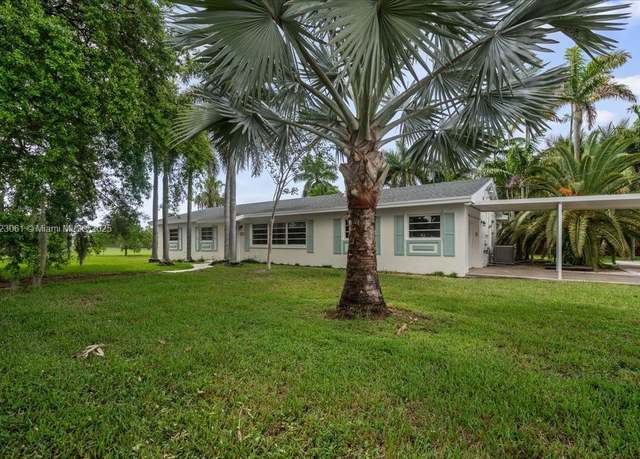 Property at 18370 SW 292nd St, Homestead, FL 33030, 4 beds, 2 baths