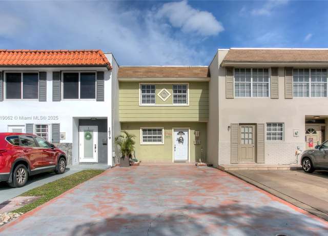 Property at 1675 W 72nd St #1675, Hialeah, FL 33014, 2 beds, 1.5 baths