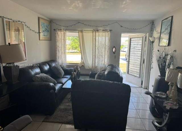 Property at 735 Ridge Rd #2, Lantana, FL 33462, 1 bed, 1 bath