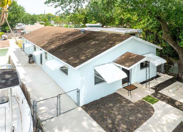 Property at 5715 Garfield St, Hollywood, FL 33021, 4 beds, 4 baths