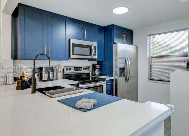 Property at 2726 NW 104th Ave #302, Sunrise, FL 33322, 2 beds, 2 baths