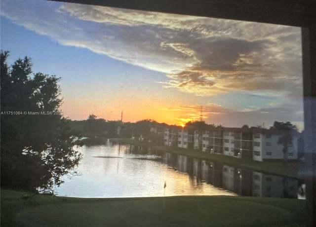 Property at 411 S Hollybrook Dr #308, Pembroke Pines, FL 33025, 2 beds, 2 baths