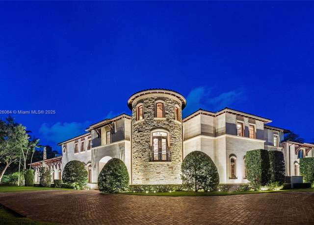 Property at 10101 SW 60th Ct, Pinecrest, FL 33156, 7 beds, 7.5 baths
