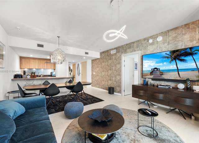 Property at 1000 Brickell Plz #4705, Miami, FL 33131, 1 bed, 2 baths