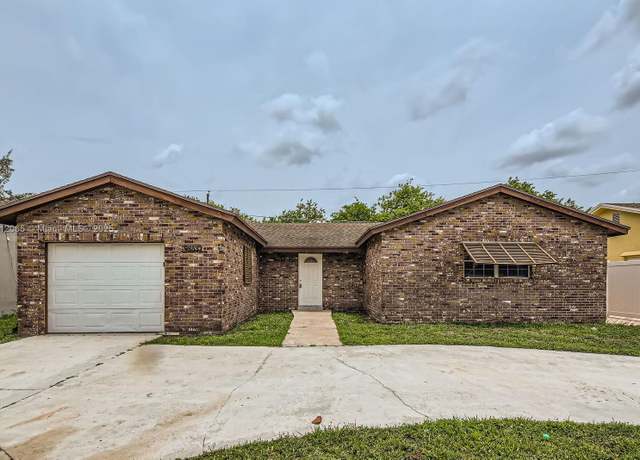 Property at 9353 SW 1st Pl, Boca Raton, FL 33428, 3 beds, 2 baths