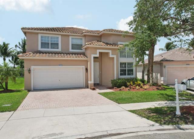 Property at 16710 NW 12th St, Pembroke Pines, FL 33028, 4 beds, 3 baths