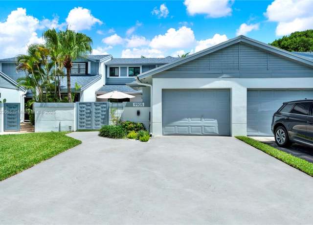 Property at 9905 NW 52nd Ln, Doral, FL 33178, 3 beds, 2 baths