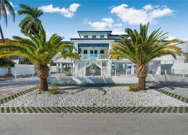 Property at 16745 Tamarind Rd, Sugarloaf, FL 33042, 4 beds, 4.5 baths