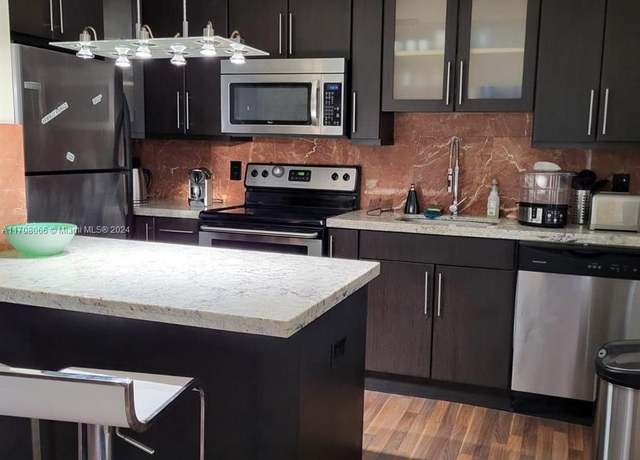 Property at 1340 Lincoln Rd #804, Miami Beach, FL 33139, 1 bed, 1 bath
