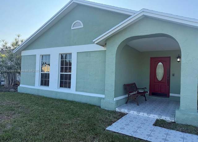 Property at 28120 SW 138 Ct, Miami, FL 33033, 3 beds, 2 baths
