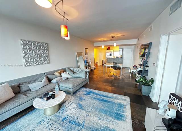 Property at 601 NE 36th St #2810, Miami, FL 33137, 2 beds, 2.5 baths