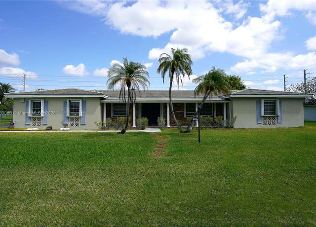 Property at 8001 SW 140th Ter, Palmetto Bay, FL 33158, 4 beds, 3 baths