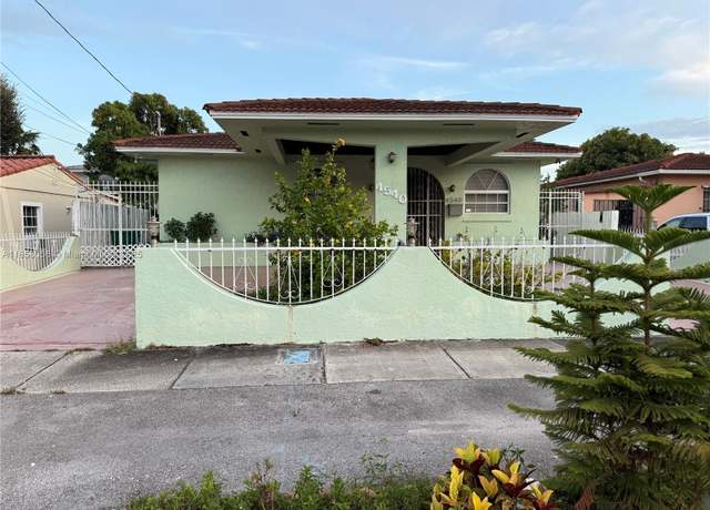 Property at 4540 SW 2nd Ter, Miami, FL 33134, 5 beds, 3.5 baths