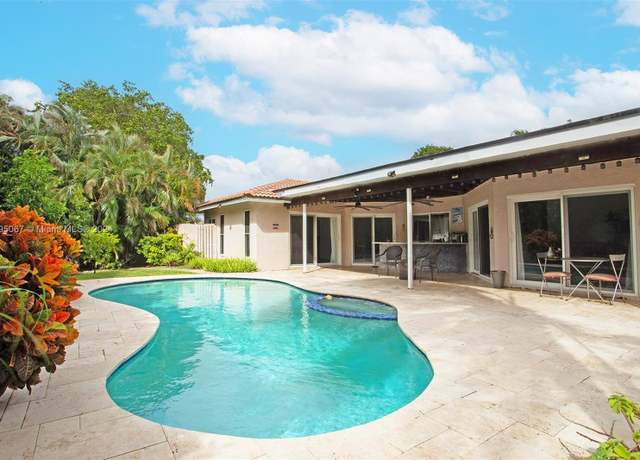 Property at 892 NW 83rd Dr, Coral Springs, FL 33071, 3 beds, 2 baths